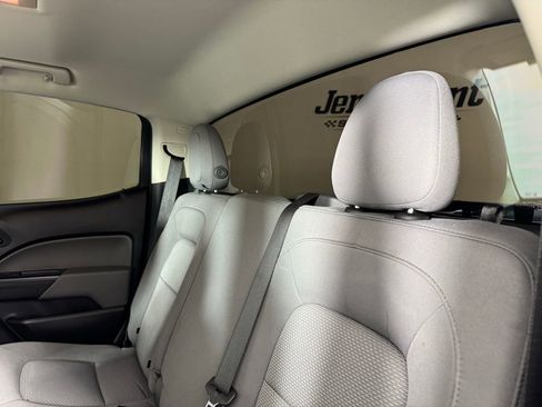 Used 2022 Chevrolet Colorado W/T w/ Custom Special Edition image 32