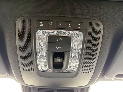 Used 2024 Mercedes-Benz GLE 450e 4MATIC image 27