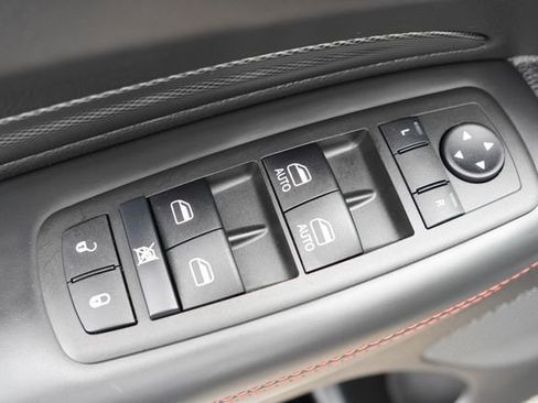 Used 2025 Dodge Durango R/T AWD/4WD image 27