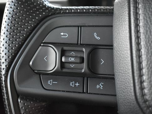 Used 2025 Toyota Tacoma SR w/ Towing Package RWD image 18