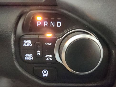 Used 2020 RAM 1500 Big Horn image 32