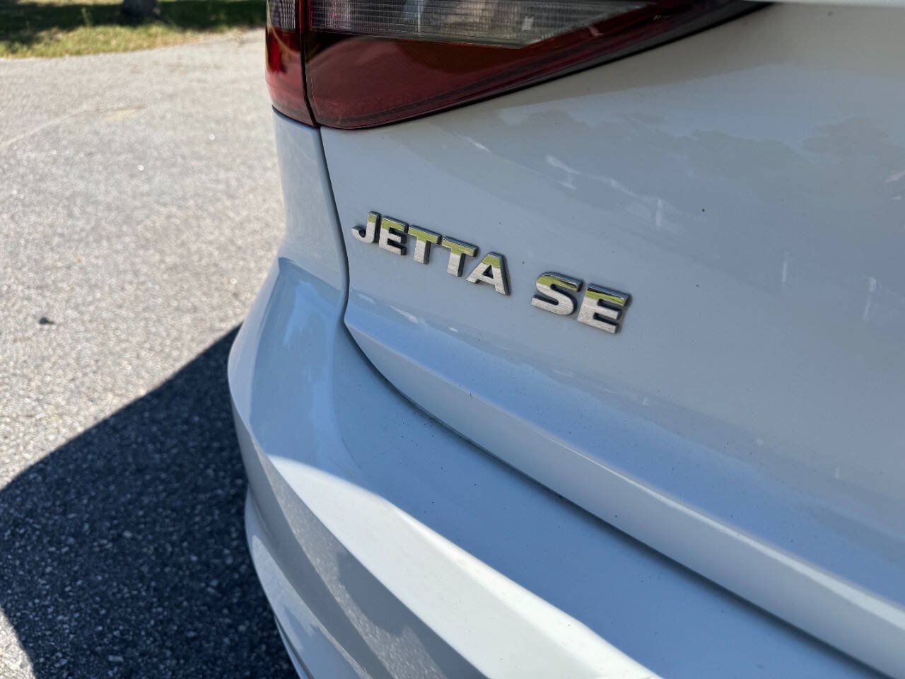 Used 2016 Volkswagen Jetta SE FWD image 34