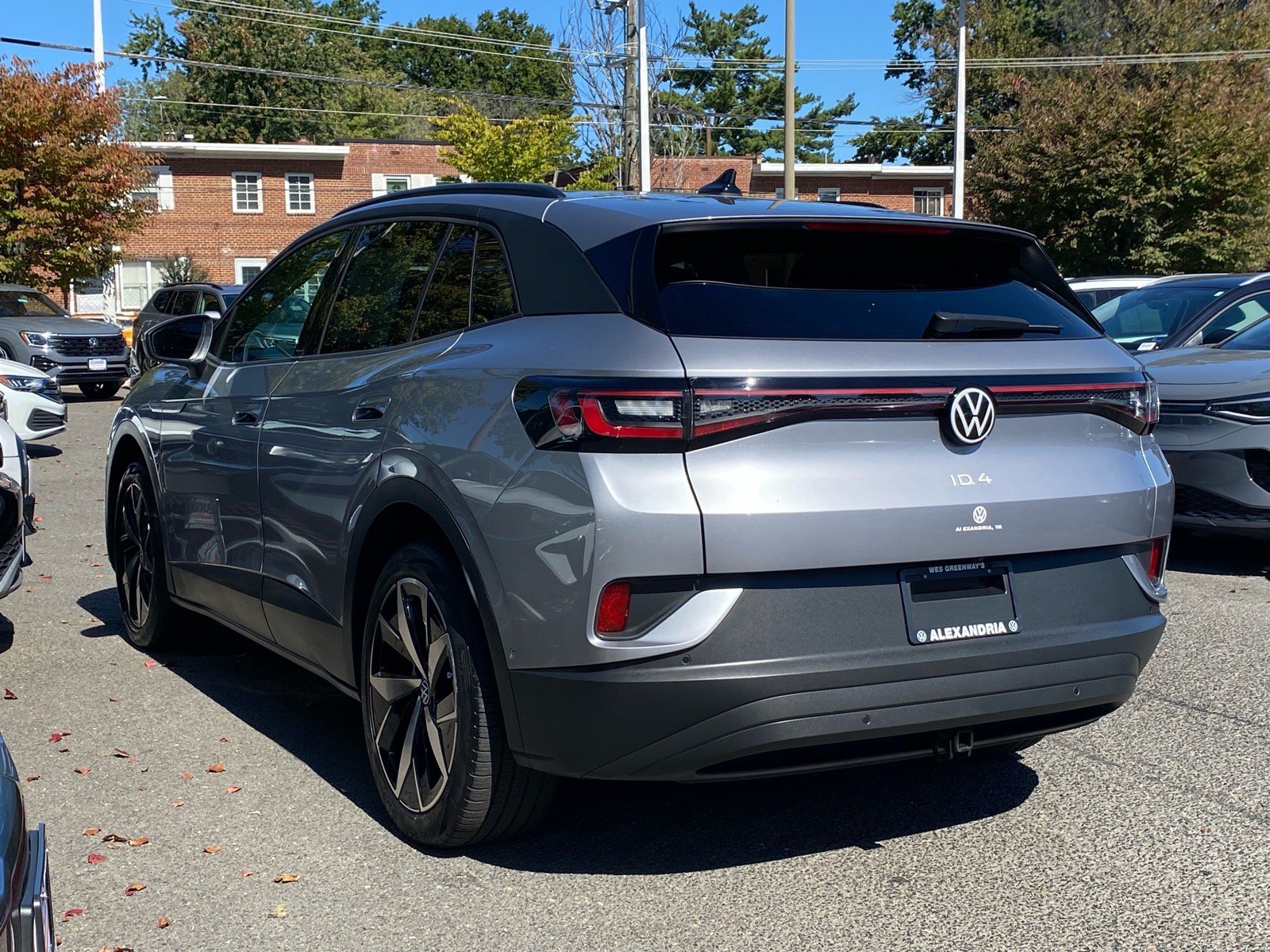 Used 2023 Volkswagen ID.4 Pro S AWD/4WD image 5