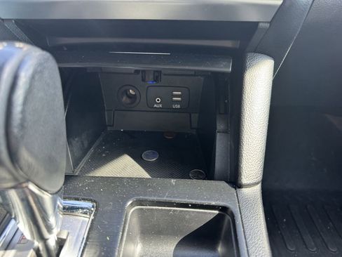 Used 2017 Subaru Outback 3.6R Limited AWD/4WD image 13