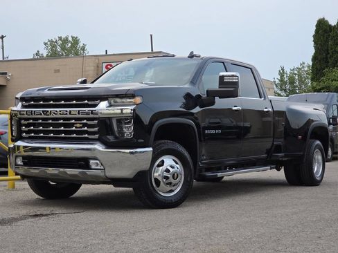 Used 2022 Chevrolet Silverado 3500 LTZ w/ Gooseneck/5TH Wheel Package AWD/4WD image 2