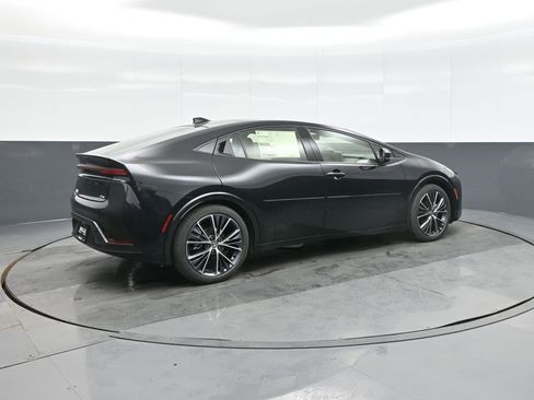 New 2026 Toyota Prius XLE image 7