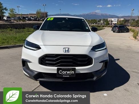 Used 2025 Honda HR-V Sport image 2