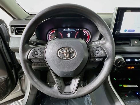 Used 2025 Toyota RAV4 XLE w/ Convenience Package FWD image 18