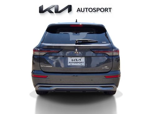 Used 2025 Mitsubishi Outlander SE AWD/4WD image 9