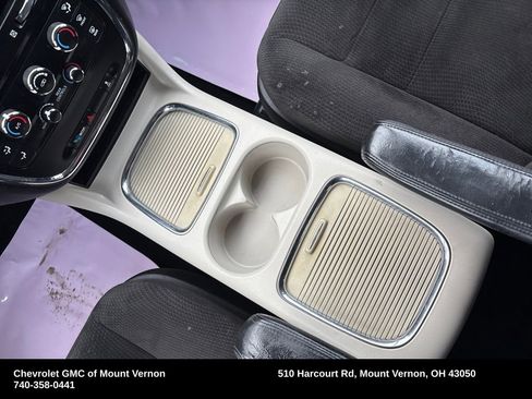 Used 2016 Dodge Grand Caravan SXT image 21