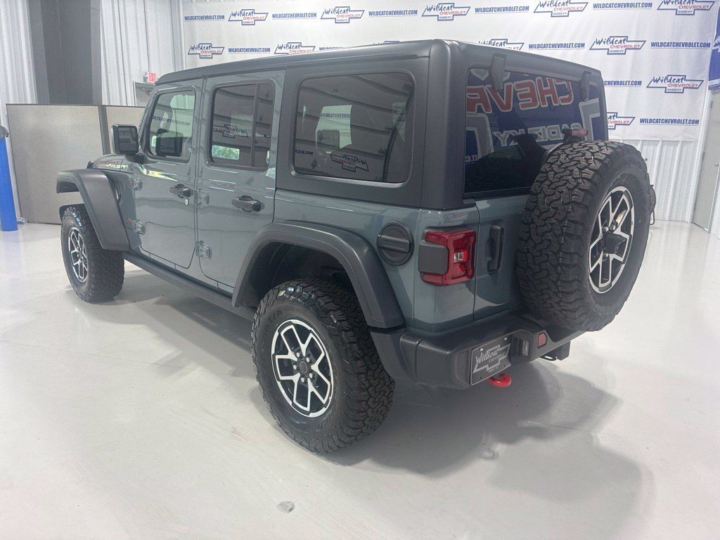 Used 2026 Jeep Wrangler Unlimited Rubicon AWD/4WD image 4