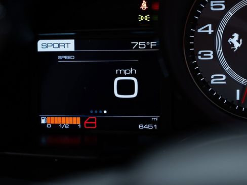 Used 2018 Ferrari 488 Spider image 21