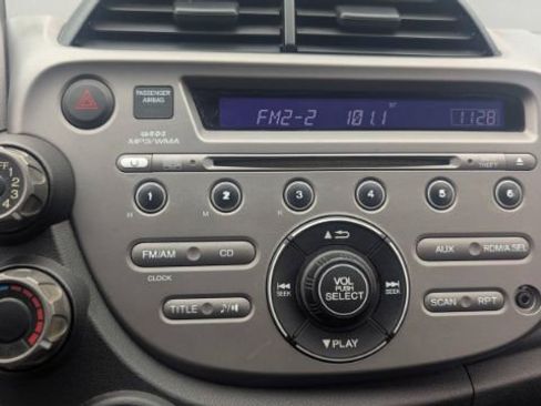 Used 2009 Honda Fit Sport image 31