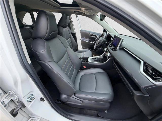 Used 2023 Toyota RAV4 XLE Premium FWD image 20