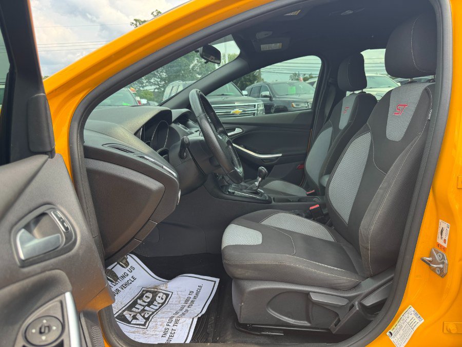 Used 2015 Ford Focus ST FWD image 15