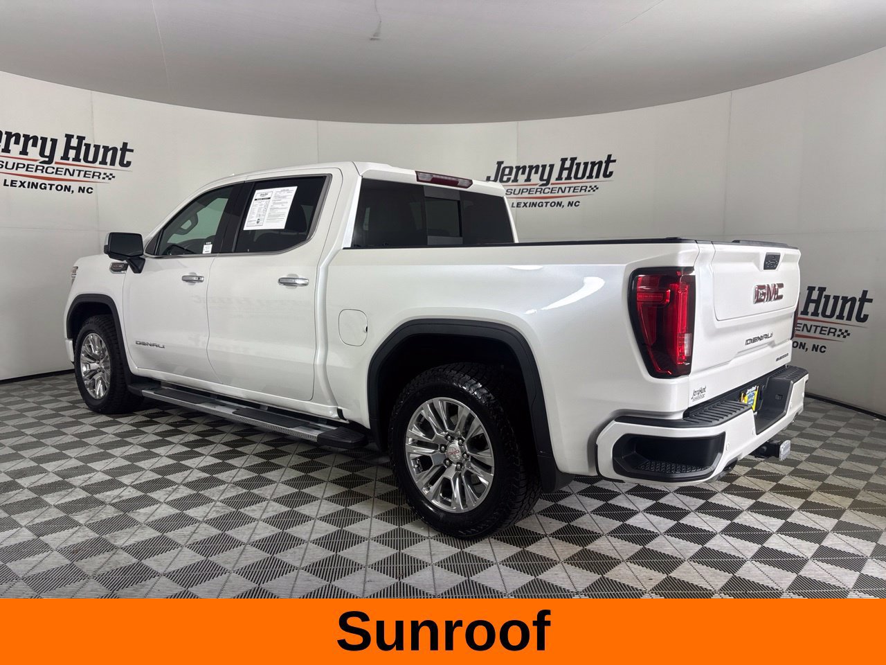 Used 2021 GMC Sierra 1500 Denali AWD/4WD image 8