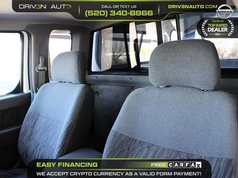 Used 2000 Nissan Frontier SE Desert Runner image 10