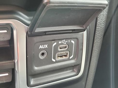 Used 2023 Jeep Wrangler Unlimited Sport AWD/4WD image 22