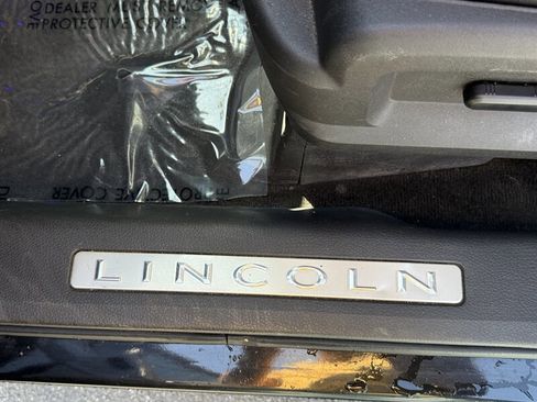 Used 2010 Lincoln MKX 2WD image 18