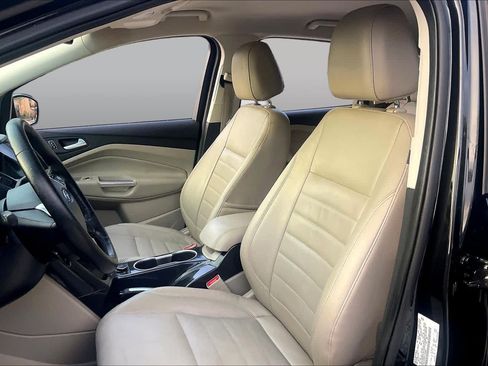 Used 2014 Ford Escape Titanium FWD image 8
