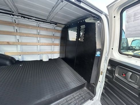 Used 2024 Chevrolet Express 2500 w/ Driver Convenience Package image 15