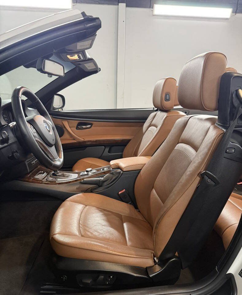 Used 2013 BMW 328i Convertible RWD image 13