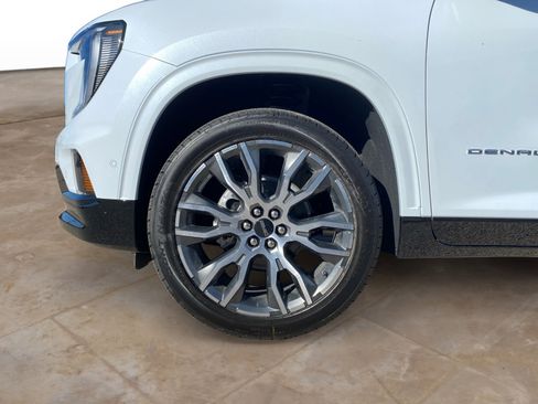 New 2026 GMC Acadia Denali Ultimate w/ LPO, Floor Liner Package image 31