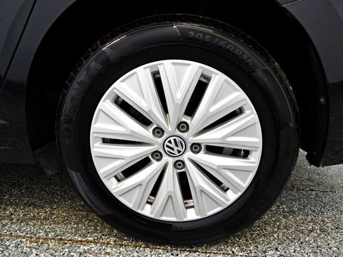 Used 2019 Volkswagen Jetta S w/ Driver Assistance Package FWD image 19