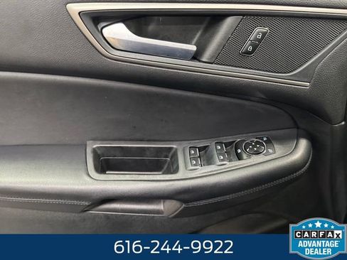 Used 2023 Ford Edge SEL image 25