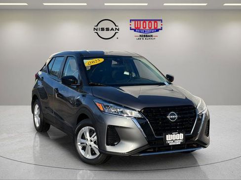 Certified 2025 Nissan Kicks Play S image 1