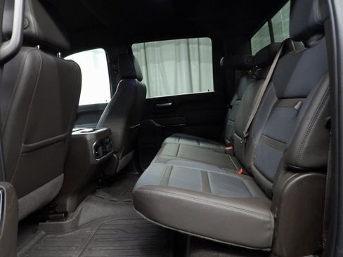 Used 2023 GMC Sierra 3500 Denali w/ Technology Package image 10