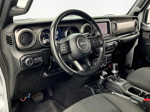 Used 2022 Jeep Gladiator Willys image 14