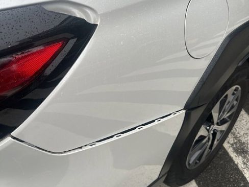 Used 2024 Subaru Outback Premium image 3