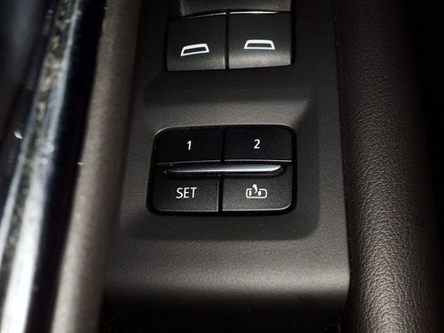 Used 2024 Chevrolet Tahoe Premier RWD image 17