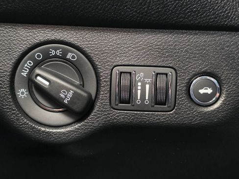 Used 2019 Dodge Challenger SXT w/ Plus Package RWD image 22