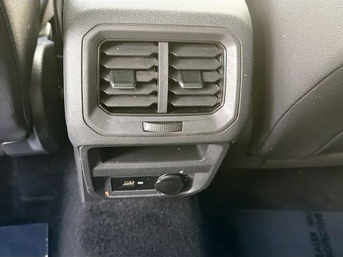 Used 2020 Volkswagen Tiguan SEL FWD image 19