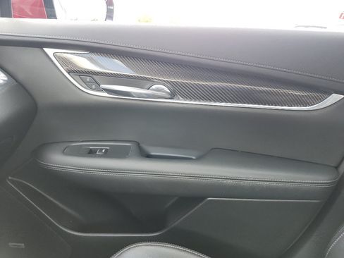 Used 2021 Cadillac XT6 Sport AWD/4WD image 30