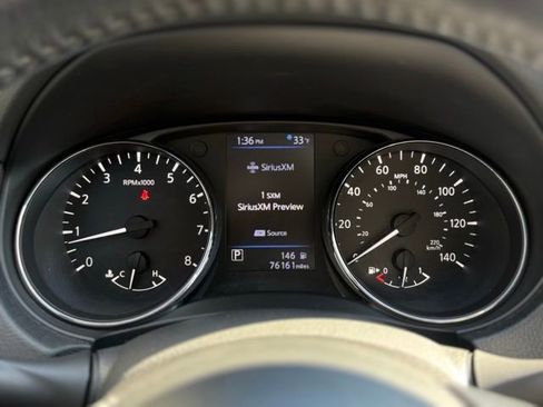 Used 2020 Nissan Rogue SL w/ Premium Package image 30