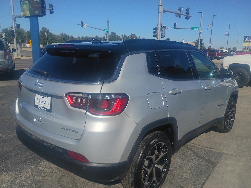 Used 2025 Jeep Compass Limited AWD/4WD image 6