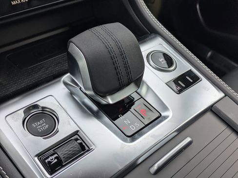 New 2026 Jaguar F-PACE R-Dynamic S image 16