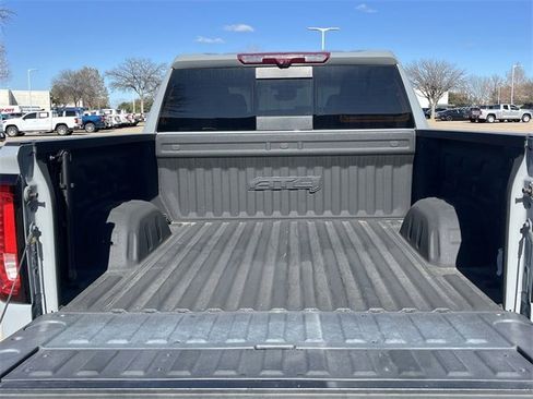 Used 2024 GMC Sierra 1500 AT4 w/ Technology Package image 33