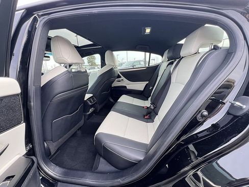 Certified 2022 Lexus ES 350 F Sport image 13