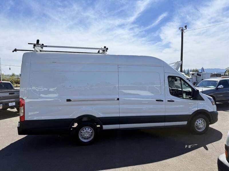 Used 2025 Ford Transit 350 XLT AWD/4WD image 4