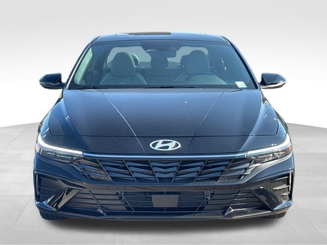 New 2026 Hyundai Elantra Limited FWD image 8