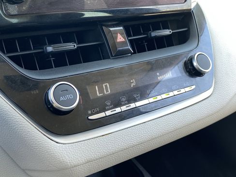 Used 2024 Toyota Corolla LE FWD image 23