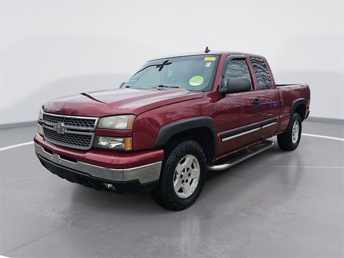 Used 2006 Chevrolet Silverado 1500 LT w/ Onstar Plus Package image 9