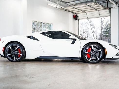Used 2021 Ferrari SF90 Stradale image 5