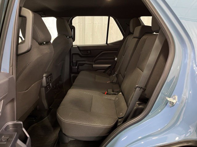 Used 2025 Toyota 4Runner SR5 AWD/4WD image 11