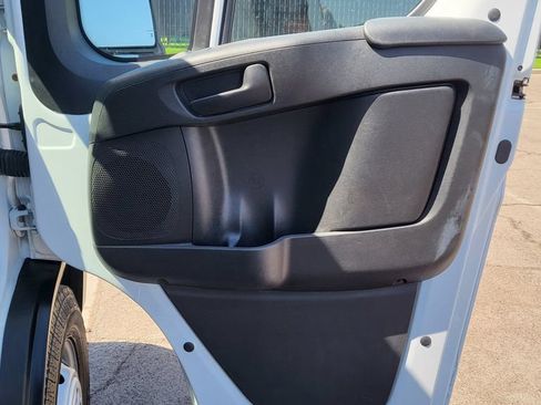 Used 2023 RAM ProMaster 2500 FWD image 18