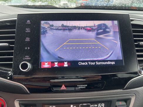 Used 2021 Honda Ridgeline Sport image 14